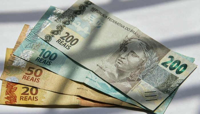 Serviços de tecnologia impulsionam economia brasileira em 2026