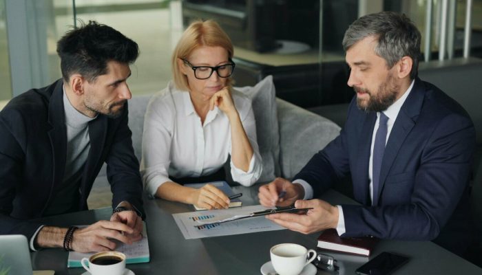 como a escolha de fornecedores afeta seu negócio