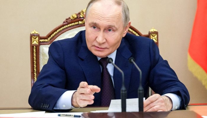 Rússia faz novo mega ataque à Ucrânia e provoca apagões em meio a negociação de paz | Mundo