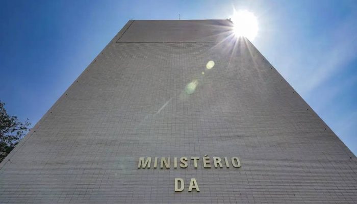 CMN ajusta regulamentação de crédito a empresas afetadas por tarifaço