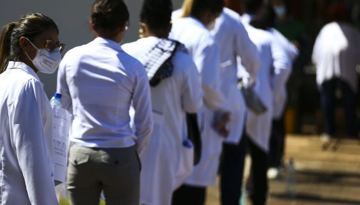 Veja cursos de medicina que terão sanções por desempenho ruim