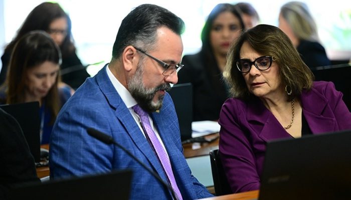 CAS aprova isenção do IR para aposentadas com doença pulmonar rara – Sistema FENACON