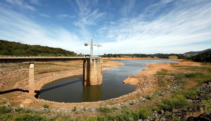 Onda de calor e aumento do consumo levam represas de SP ao menor nível em 10 dias