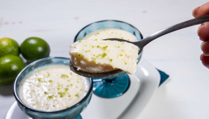 A sobremesa de 3 ingredientes que fica pronta em 5 minutos e está explodindo na internet