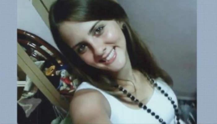 1 de 3Vítima é Fernanda Sanches Correira. Ela foi morta em casa, aos 18 anos, enquanto se arrumava para ir ao trabalho. — Foto: Reprodução/TV Vanguarda