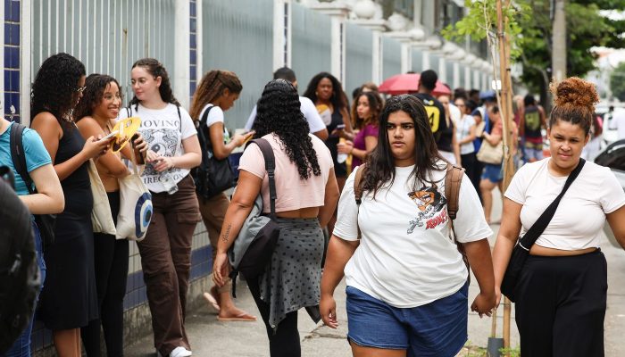 Fies: pré-selecionados devem complementar inscrição a partir de sexta
