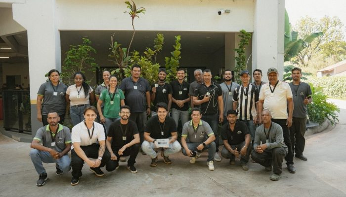 1 de 6   Vectra promove reconhecimento a trabalhadores e empreiteiros das obras