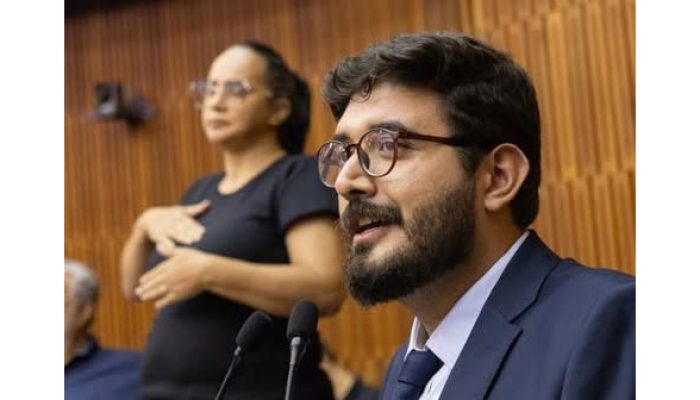 Clóvis Giradi propõe ensino obrigatório de Libras no Ensino Fundamental em Santo André