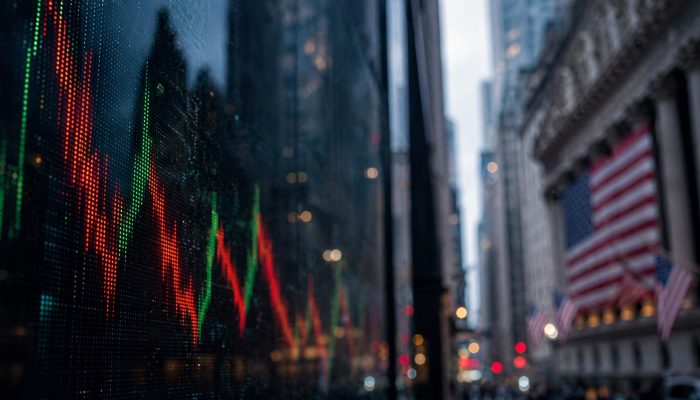 Dow atinge recorde de fechamento e S&P 500 avança; papéis de chips pesa na Nasdaq