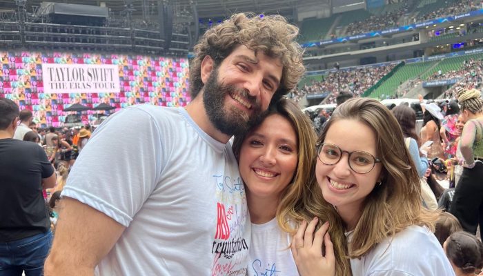 1 de 4O advogado Andrey Atie é fã de futebol americano e da cantora Taylor Swift — Foto: Reprodução