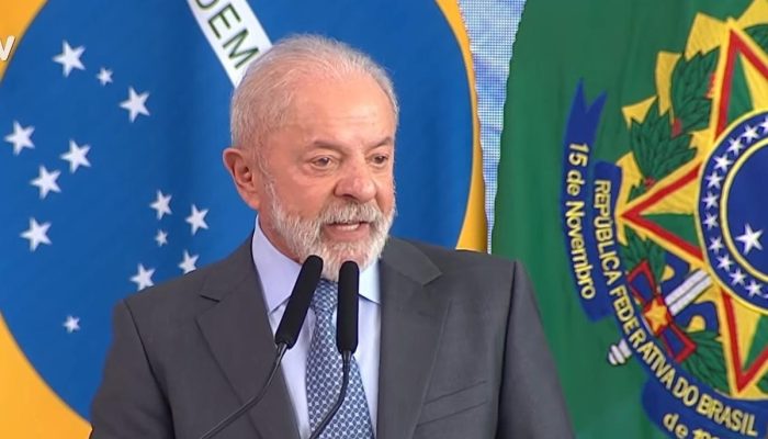 Lula defende regulação da escala 6x1 e menos tributo sobre PLR dos trabalhadores | Política