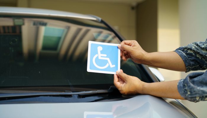Reserva de vagas para PcD enfrenta resistência estrutural